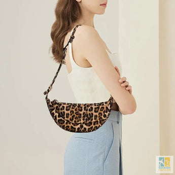 Crossbody Bag for Women Leopard Print Dumpling Bag Canvas Adjustable Strap Clutch Purse Trendy Work Travel Bag