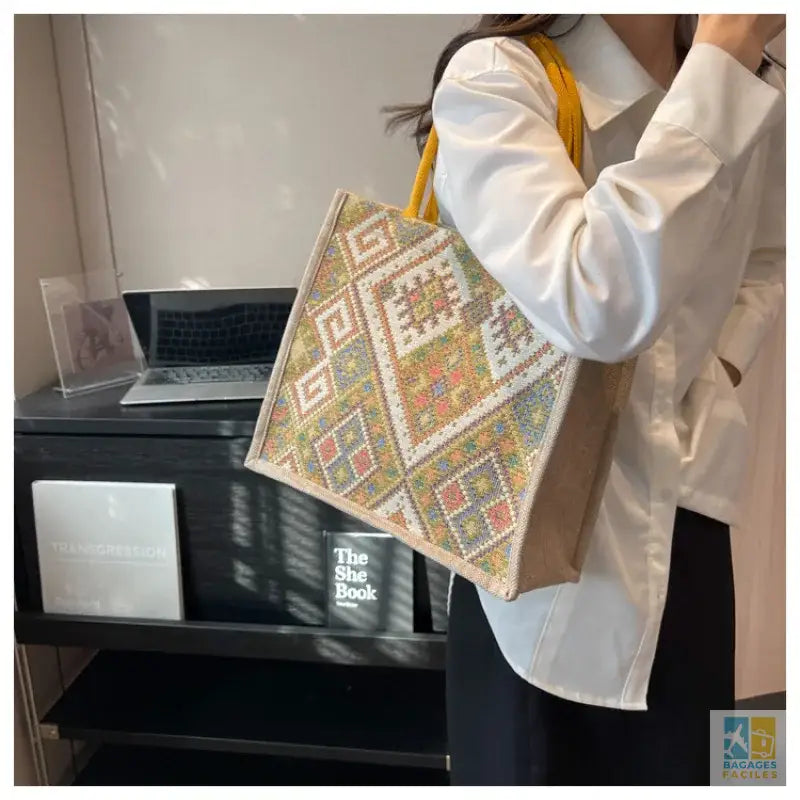 Large Capacity Commuter Bag Women’s 2024 New Fashion Shoulder Tote Bag Ethnic Style Student Handheld Bag Book Bag